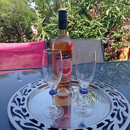 Appartement Cosy A Sanary Plage De Portissol-Climatise-Parking Prive ภายนอก รูปภาพ