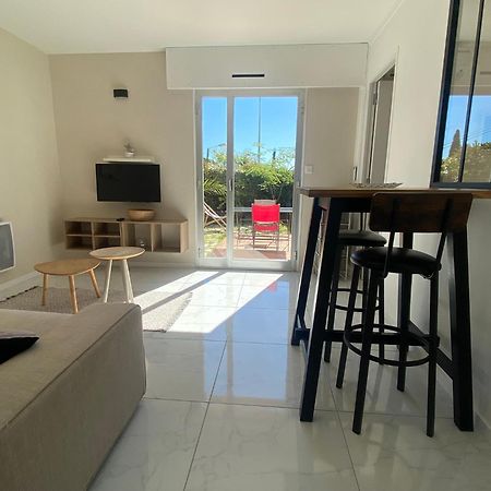 Appartement Cosy A Sanary Plage De Portissol-Climatise-Parking Prive ภายนอก รูปภาพ