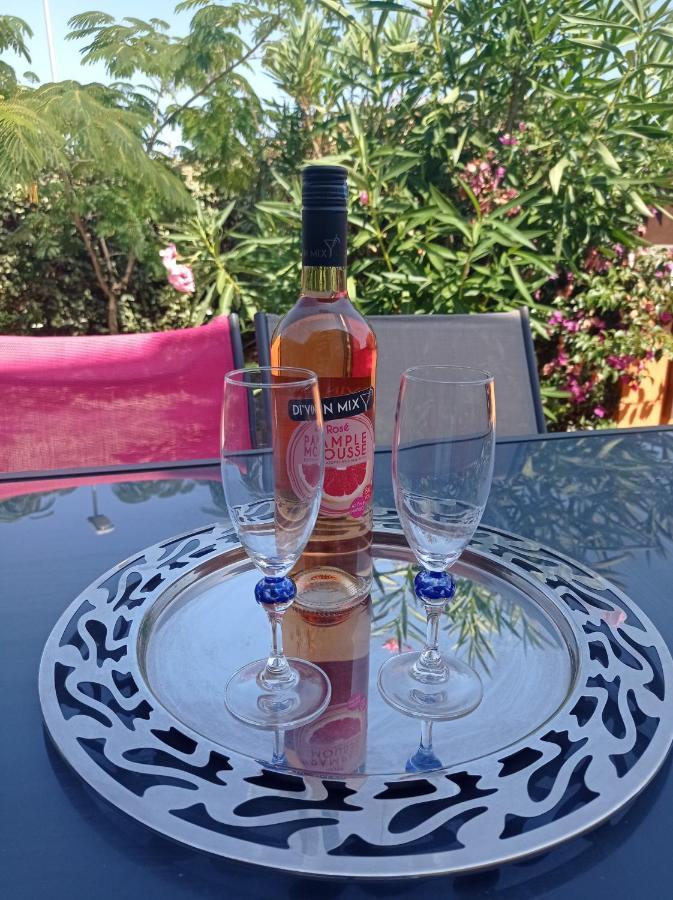 Appartement Cosy A Sanary Plage De Portissol-Climatise-Parking Prive ภายนอก รูปภาพ